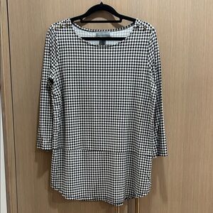 Liz Claiborne Monochrome Checkered Long Sleeve Top